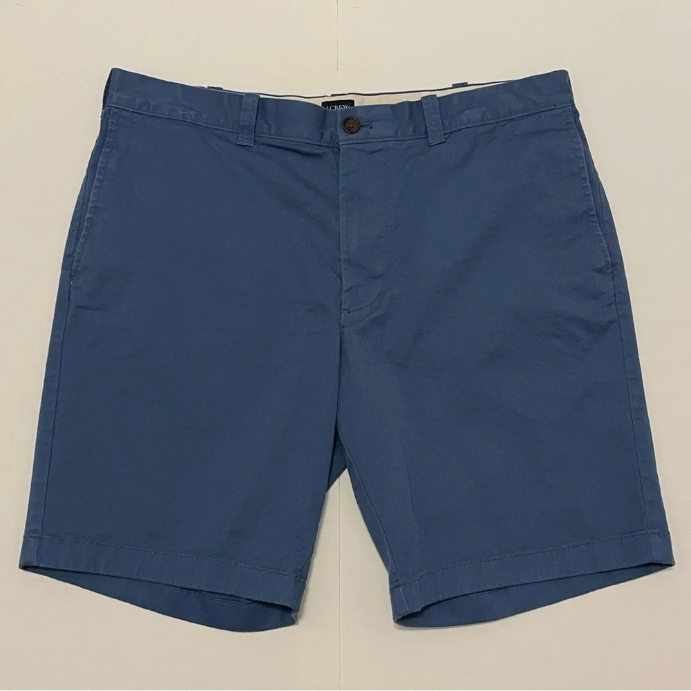 J. Crew Men's Classic Flat-Front Blue Chino Shorts Size 35